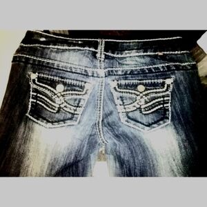 Skinny Jeans Almost Famous Skinny Jeans, Low Rise Distressed Dark Wash, size 1